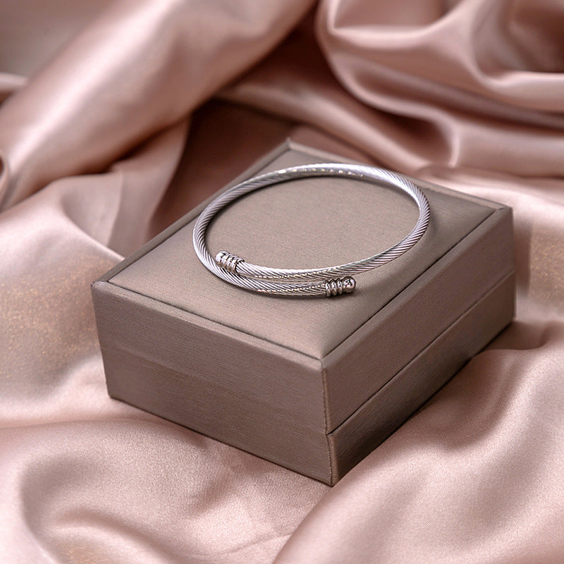 Wholesale Hollow Crescent Stainless Steel Bracelet